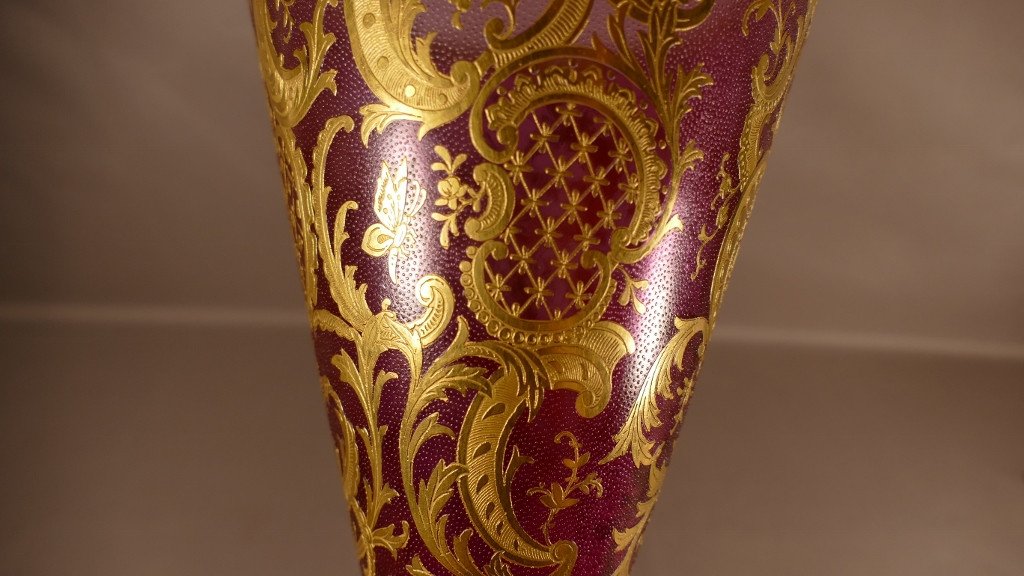 Large Cornet Vase In Frosted Crystal And Gilded With Fine Gold, Saint Louis, XIXth Century-photo-2