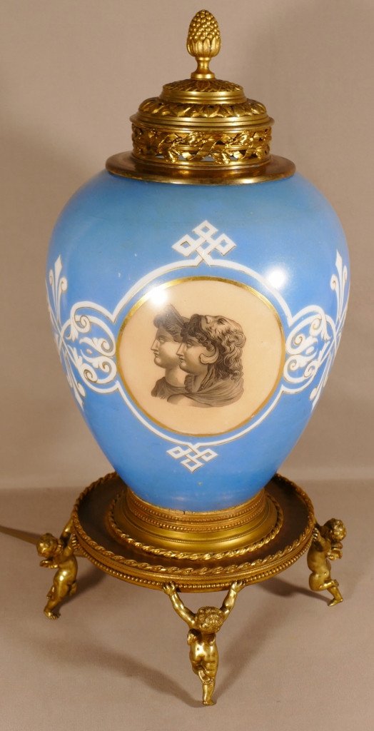 Signed Baccarat, Large Night Light In Blue Opaline With Antique Profiles And Bronze With Cherubs