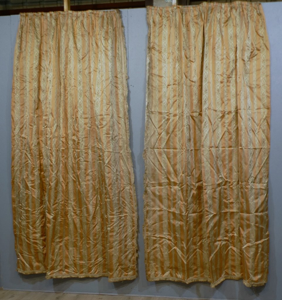 1 Pair Of Louis XVI Style Curtains In Pale Pink Silk With Flowers, Around 1950-photo-2