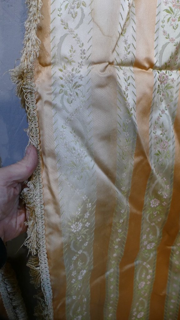 1 Pair Of Louis XVI Style Curtains In Pale Pink Silk With Flowers, Around 1950-photo-4