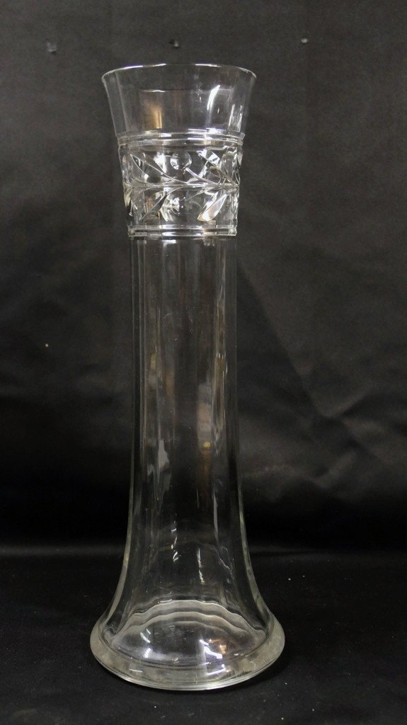 Baccarat Laurier, Large Engraved Crystal Vase, 1900 Period