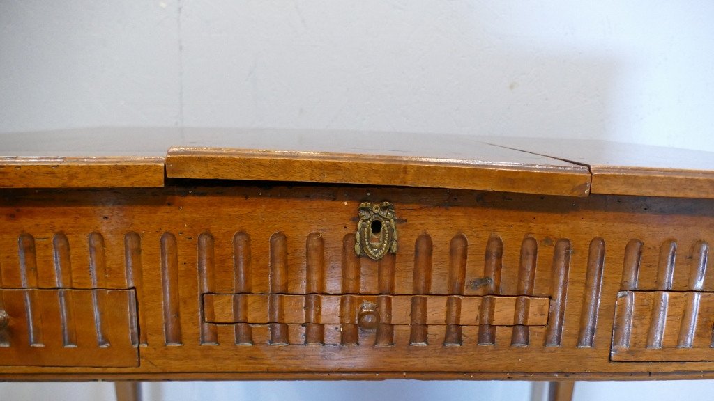 Dressing Table, Louis XVI Dressing Table In Walnut XVIIIth Century-photo-2