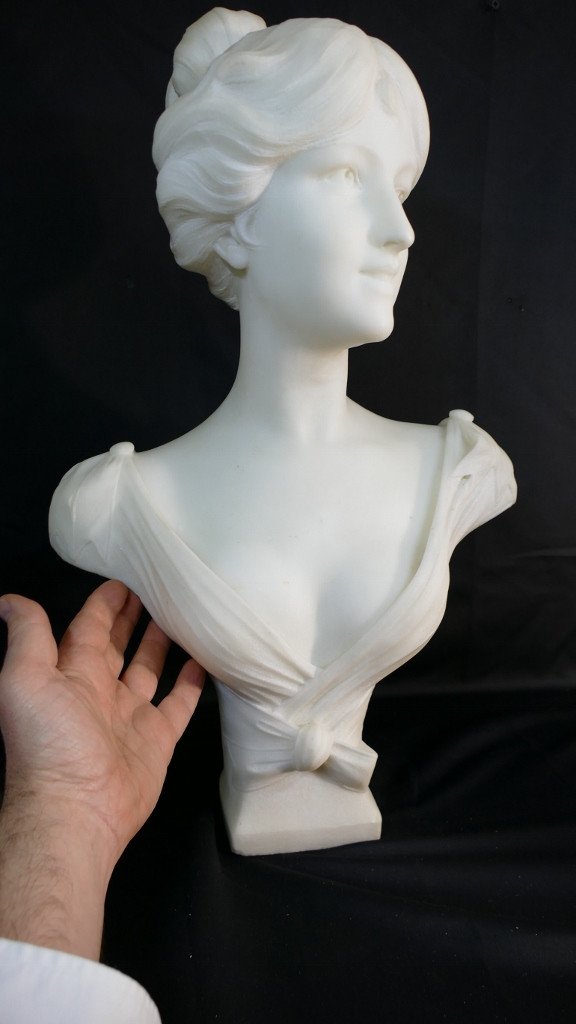 Pugi Brothers, Large Female Bust In White Carrara Marble, Art Nouveau Period-photo-5