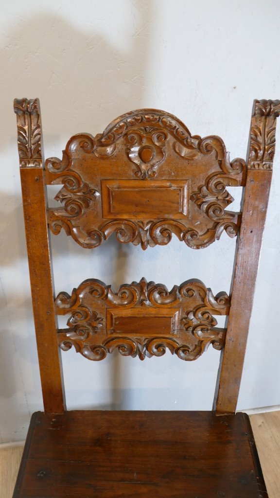 Chaise Italienne En Noyer Sculpté époque XVII ème Siècle-photo-2