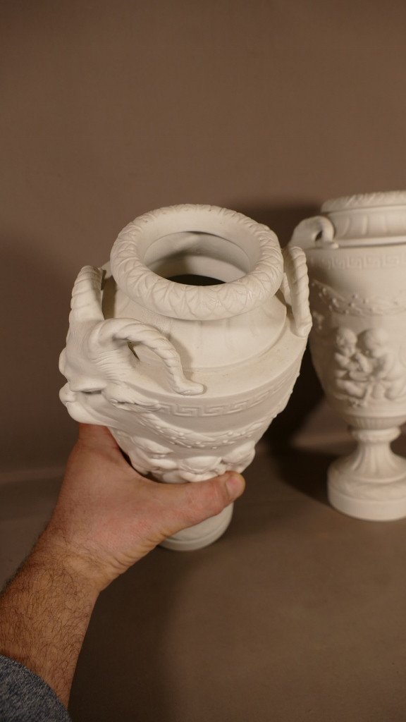 Clodion, Paire De Vases Cassolettes Aux Putti En Biscuit De Porcelaine, Début XX ème-photo-2