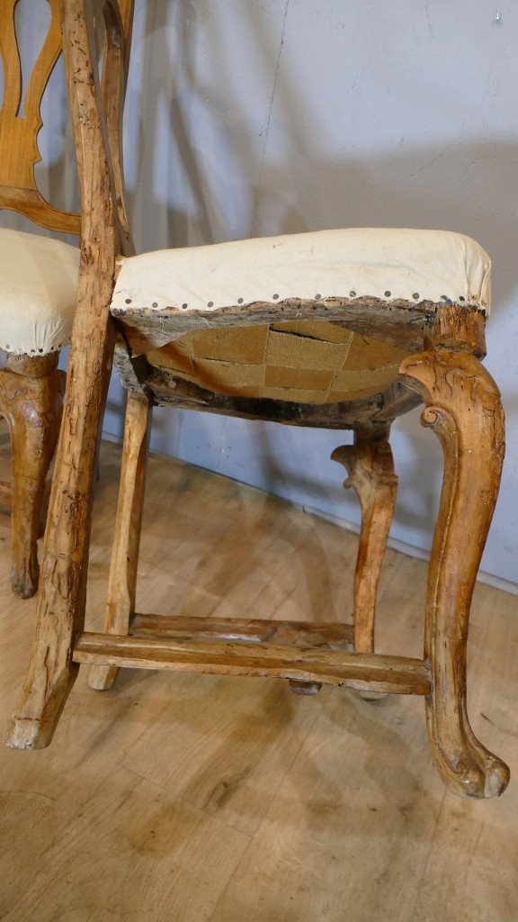 Pair Of XVIIIth Venetian Chairs In Walnut-photo-6