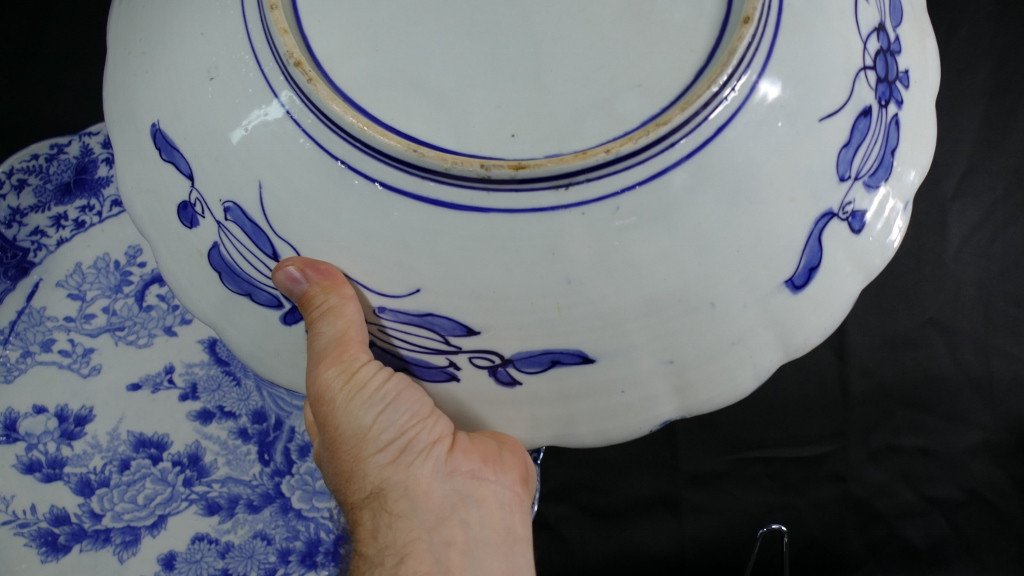 Pair Of Large Asian Kraak Style Peacock Dishes In White Blue Porcelain, Late XVIII Period-photo-7
