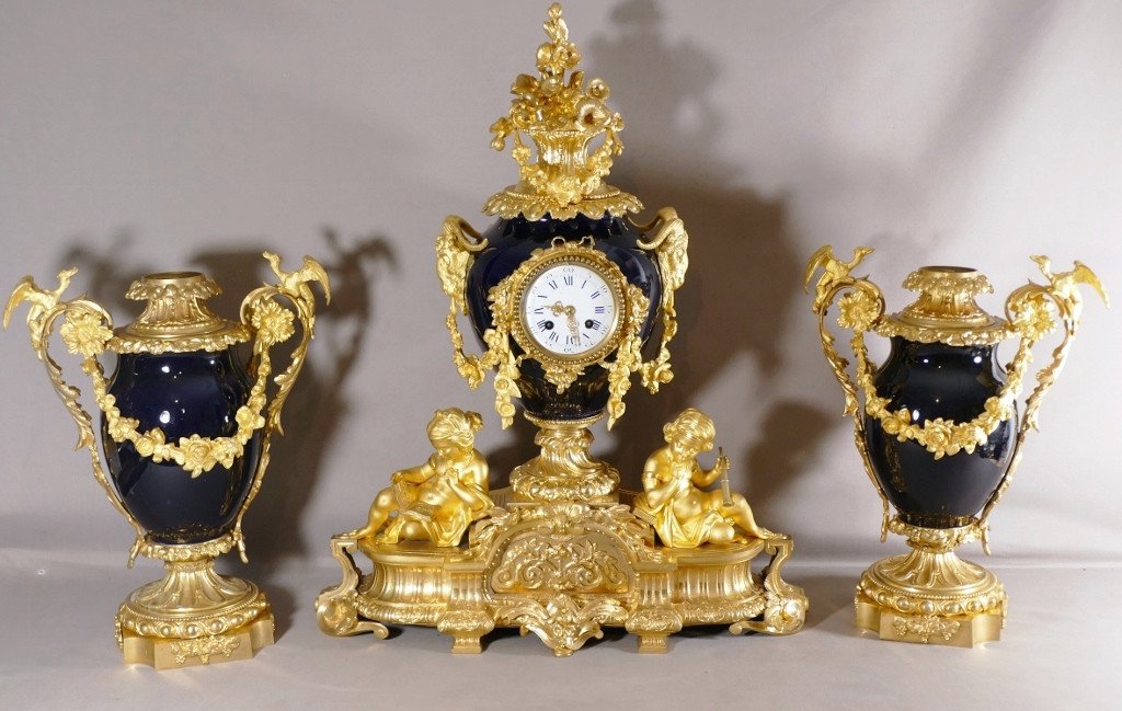 64 Cm, Fireplace Trim, Jean Aimé Jacob Pendulum And Sèvres Porcelain Cassolettes XIX