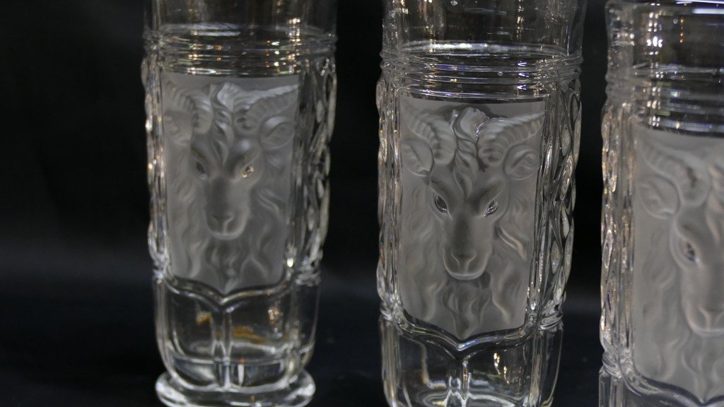 Saint Louis XIX ème, 5 Verres à Eau Ou à Bière Au Bélier En Cristal-photo-2
