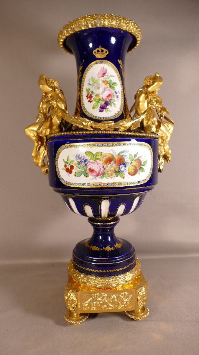 Large Ceremonial Vase In Sèvres Porcelain And Gilt Bronze? Vienna? Museum Quality, 19th Century-photo-6