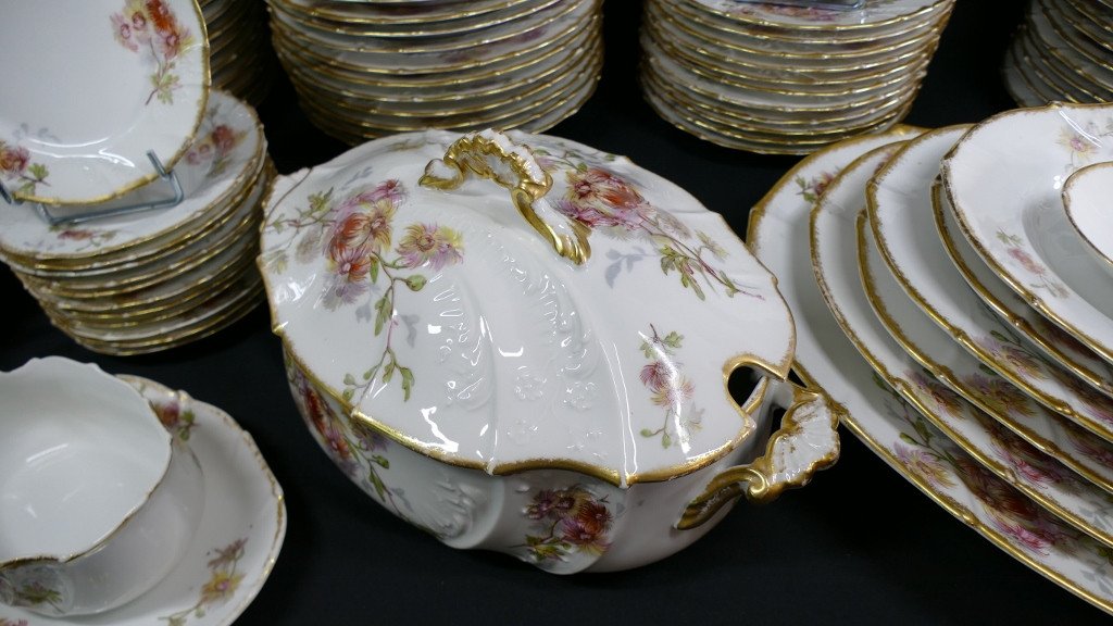 19th Century Table Service, 71 Pieces With Flowers, Martial Redon Limoges-photo-2