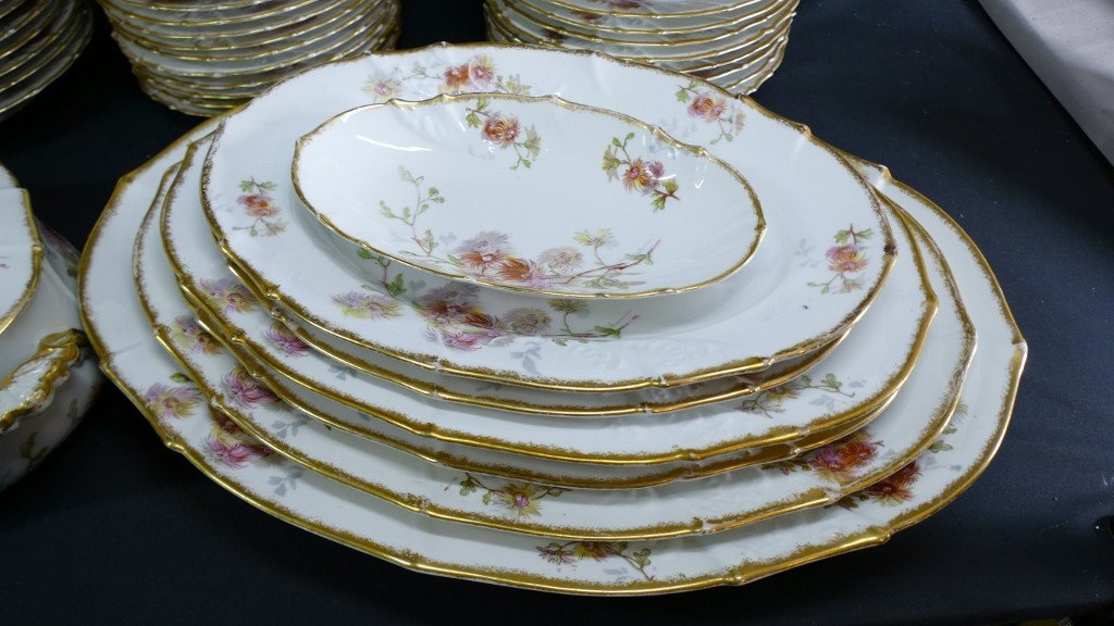 19th Century Table Service, 71 Pieces With Flowers, Martial Redon Limoges-photo-3