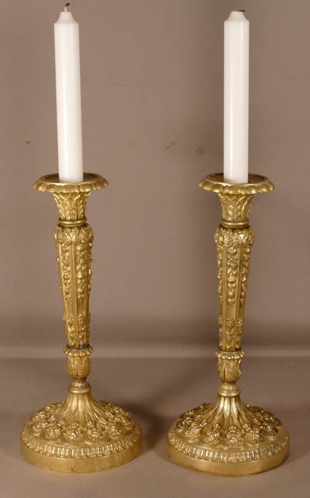 Pair Of Bronze Candlesticks Chiseled With Flowers, Restoration Period, 19th Century
