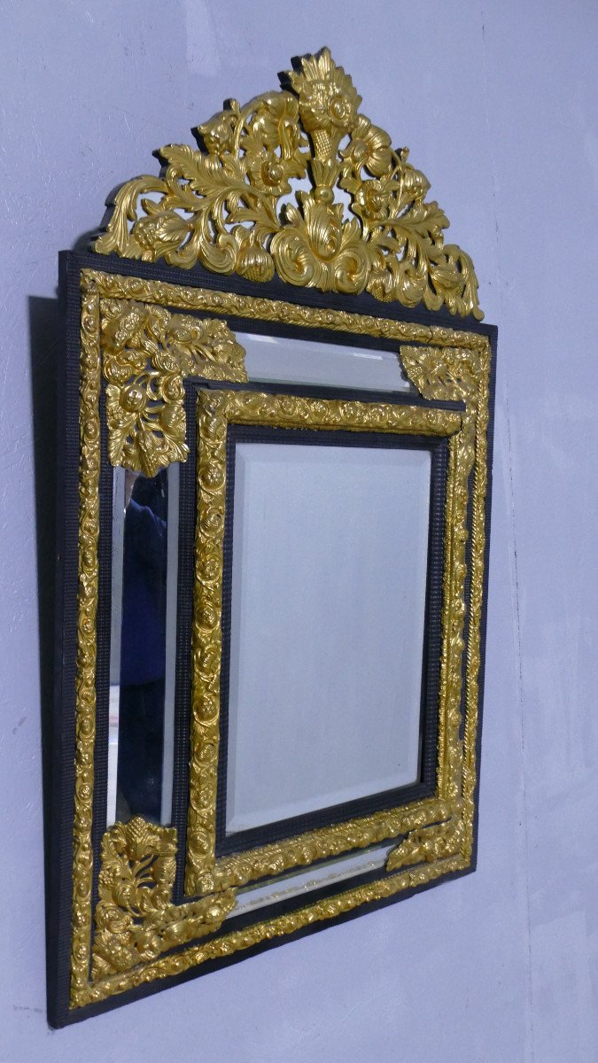 Miroir à Parecloses Style Louis XIII En ébène Et Laiton Doré, époque Napoléon III-photo-1