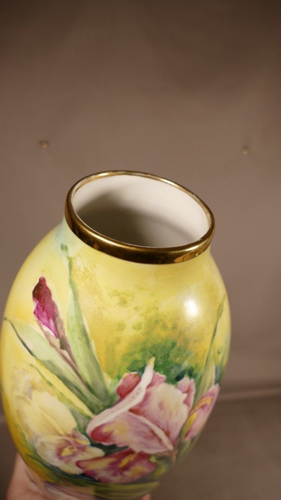 Hand Painted Iris Vase By Sarlangeas, Limoges Porcelain 1954-photo-2