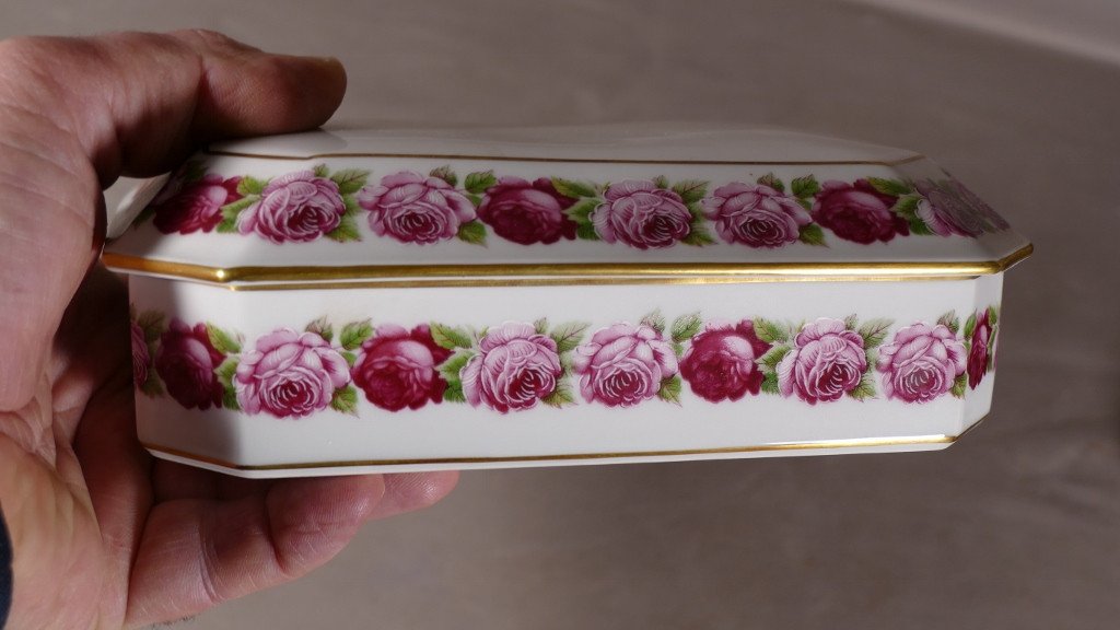 Limoges Porcelain Rose Box, 1980s Period-photo-4