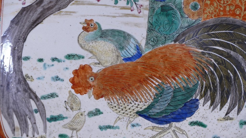 Japanese Dish With Chickens And Rooster, Kutani Style From The Ishikawa Region, Meiji Period, 19th Century-photo-1