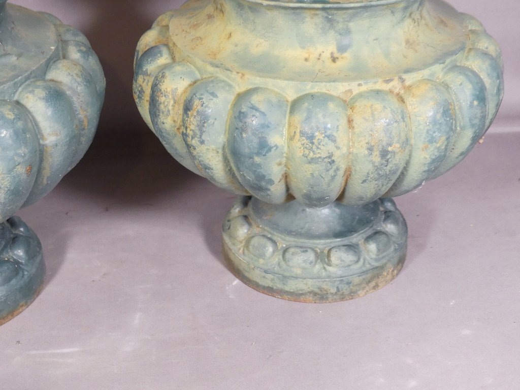 Paire De Vases De Jardin En Fonte à Côtes De Melon, époque XIX ème-photo-1
