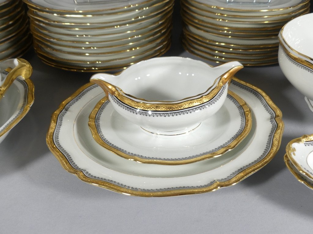 12 Person Service In White And Gold Limoges Porcelain, 55 Pieces-photo-1