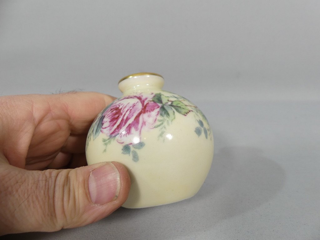 Les Roses, Very Small Hand Painted Limoges Porcelain Ball Vase-photo-1