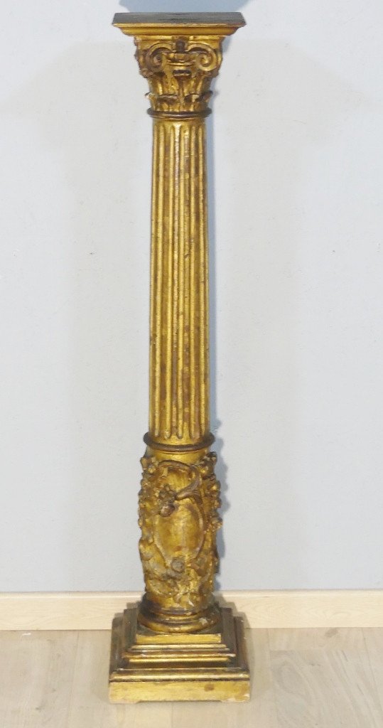 Colonne De Pr&eacute;sentation En Bois Dor&eacute; Chapiteau Corinthien, &eacute;poque XVIII &egrave;me Si&egrave;cle