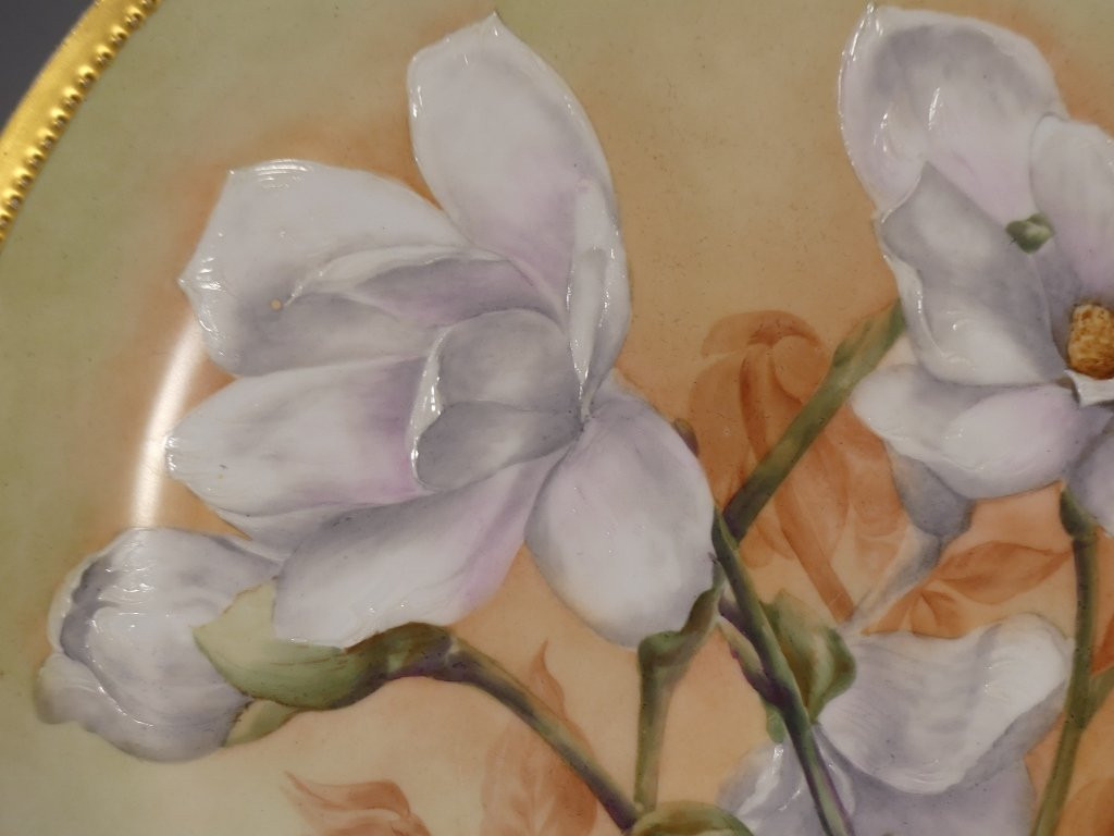 Magnolia, Plat En Porcelaine De Limoges Peint &agrave; La Main Mandavy De Malvaleix-photo-5