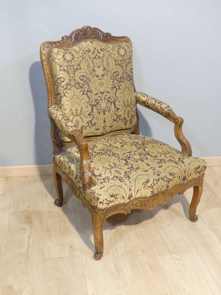 Large Fauteuil d'époque Régence En Noyer Richement Sculpté, Début XVIII ème Siècle-photo-4