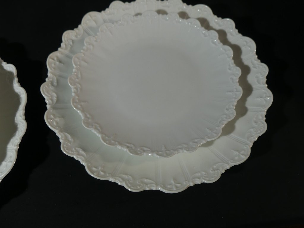 Raynaud Limoges, Service Pour 12 Personnes En Porcelaine Blanche Textur&eacute;e En Relief-photo-6