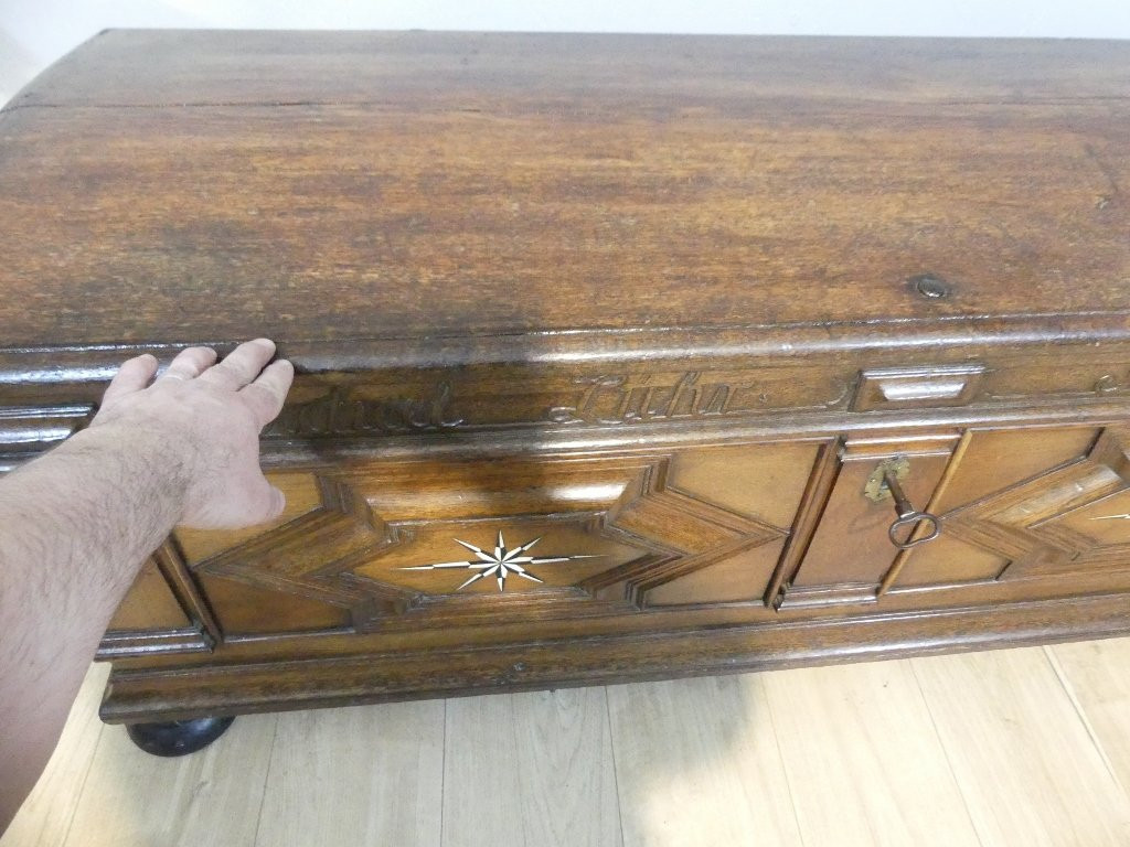 Coffre Allemand Italien Dat&eacute; 1794 En Ch&ecirc;ne Et Marqueterie d&#039;&eacute;b&egrave;ne Et d&#039;Os XVIII &egrave;me Si&egrave;cle-photo-1