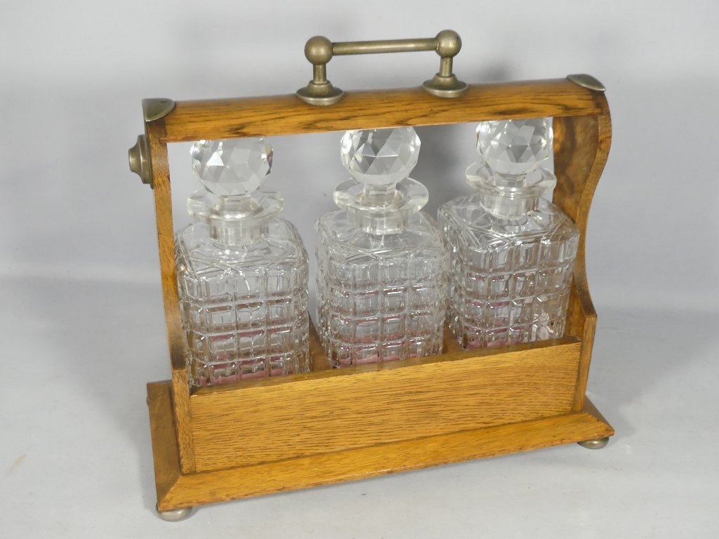 Cave &agrave; Whisky &agrave; 3 Carafes En Cristal Et Ch&ecirc;ne, Angleterre, D&eacute;but XX &egrave;me, Fermeture &agrave; Code-photo-6