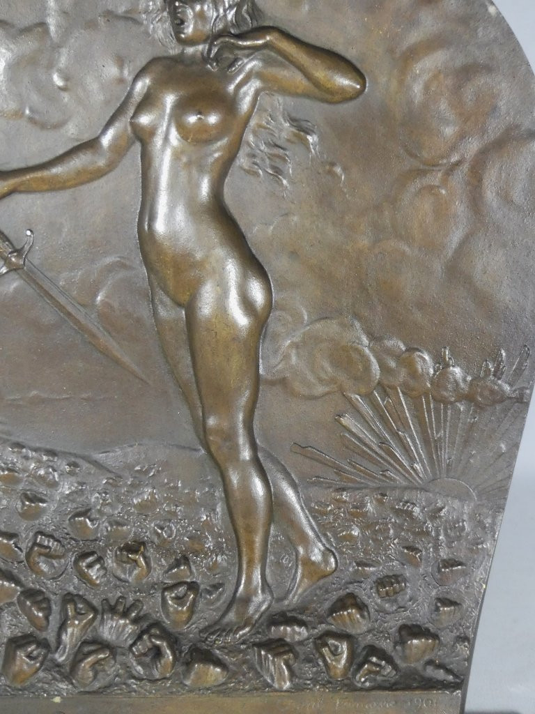 Emile Fernand Dubois, Allégorie De La Guerre, Plaque En Bronze Patiné, Femme, 1901-photo-3