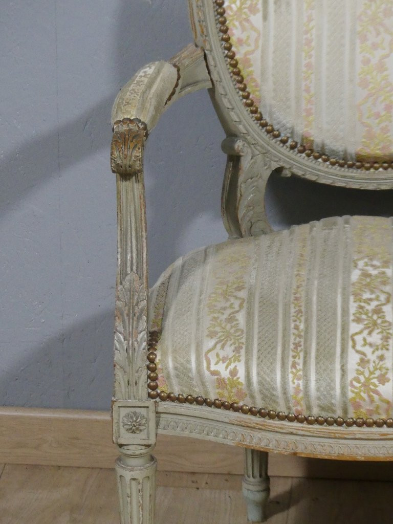 Fauteuil de style Louis XVI en bois sculpt&eacute; et laqu&eacute;, &eacute;poque XIX &egrave;me si&egrave;cle-photo-2