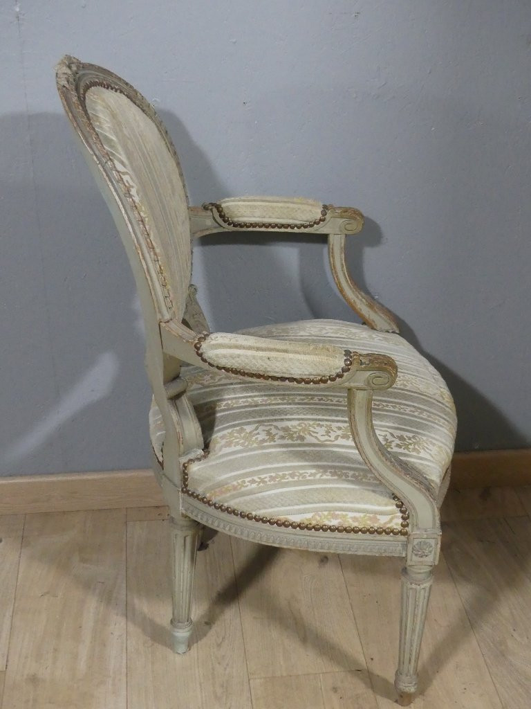 Fauteuil de style Louis XVI en bois sculpt&eacute; et laqu&eacute;, &eacute;poque XIX &egrave;me si&egrave;cle-photo-6