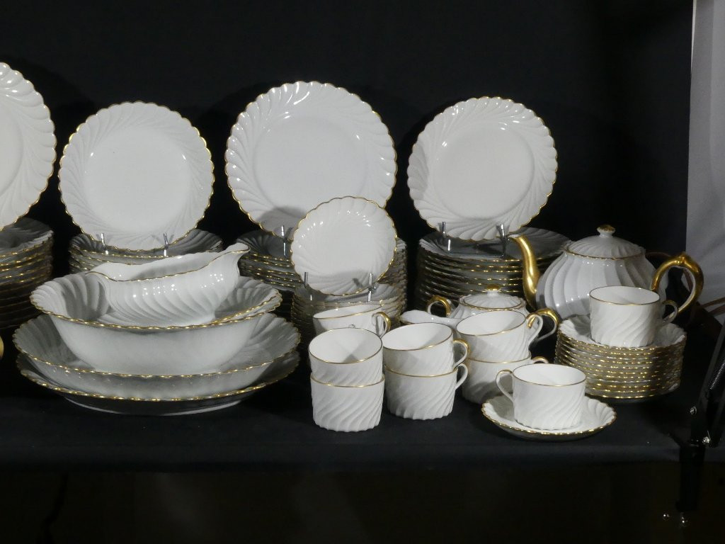 Haviland Torse blanc et filet doré, service de table pour 12 personnes porcelaine Limoges-photo-4