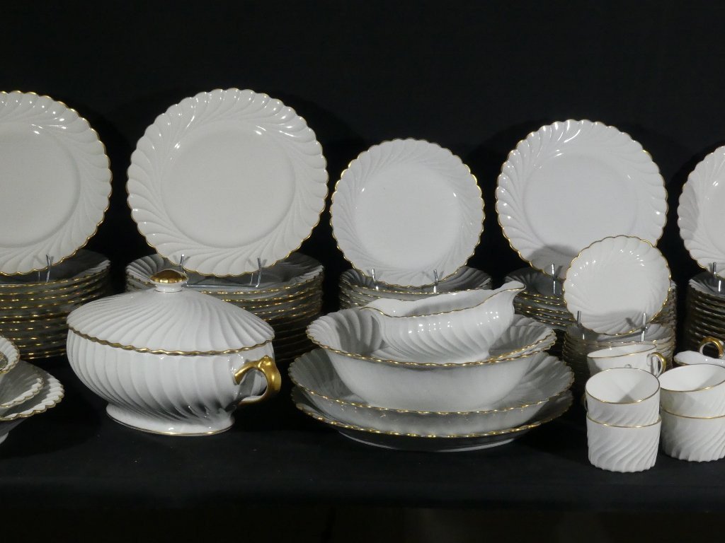Haviland Torse blanc et filet doré, service de table pour 12 personnes porcelaine Limoges-photo-4
