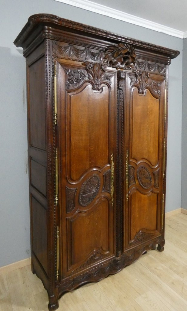  Norman Wedding Armoire In Oak With Mesh And Carvings Of Doves And Flowers, 18th Century-photo-2