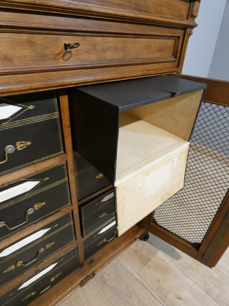Meuble cartonnier de notaire avec pupitre, bois naturel style Louis XV vers 1900-photo-7