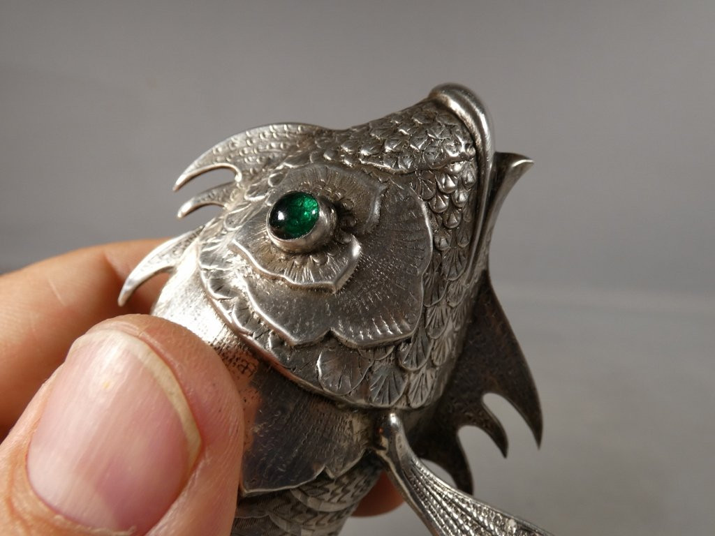Poisson articulé en argent massif, yeux verre, Espagne, milieu XX ème-photo-5