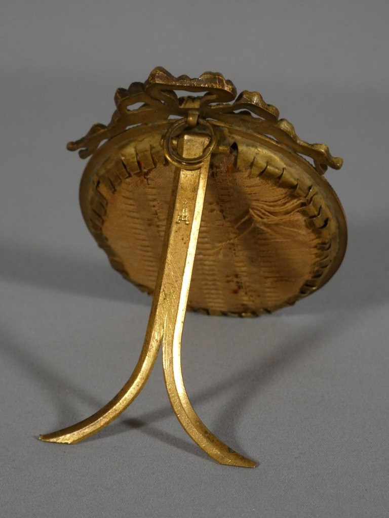 Petit cadre photo ovale en bronze doré style Louis XVI, époque XIX ème-photo-3