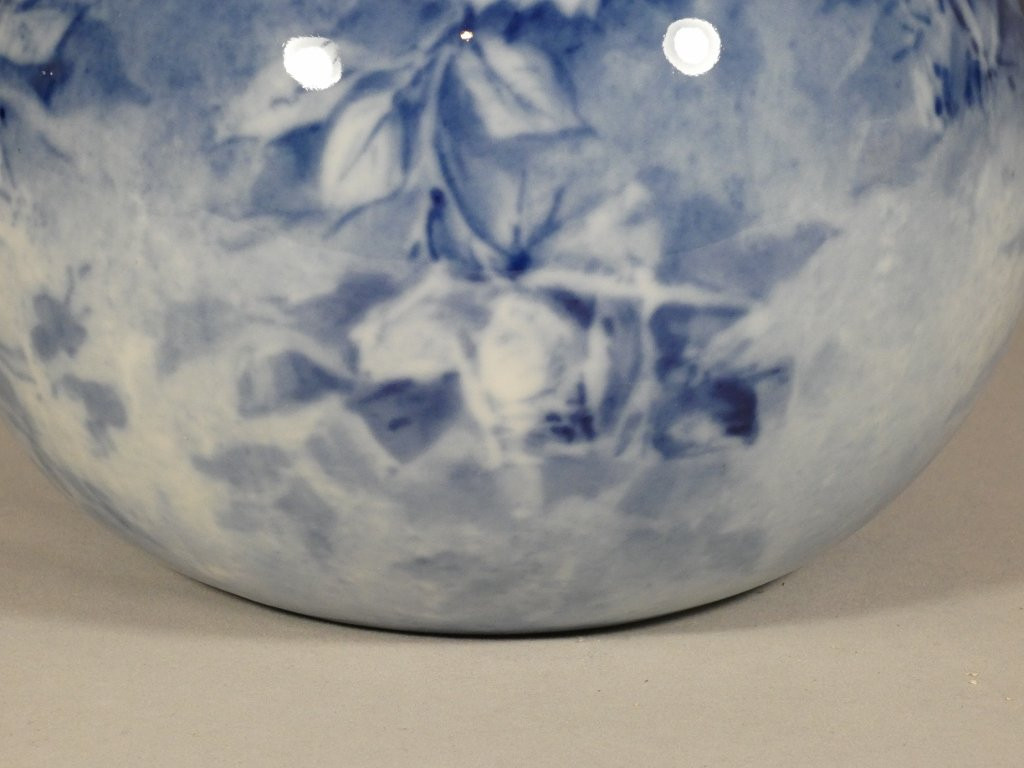 Blue Roses, Limoges Porcelain Ball Vase Painted By Marcadet-photo-3