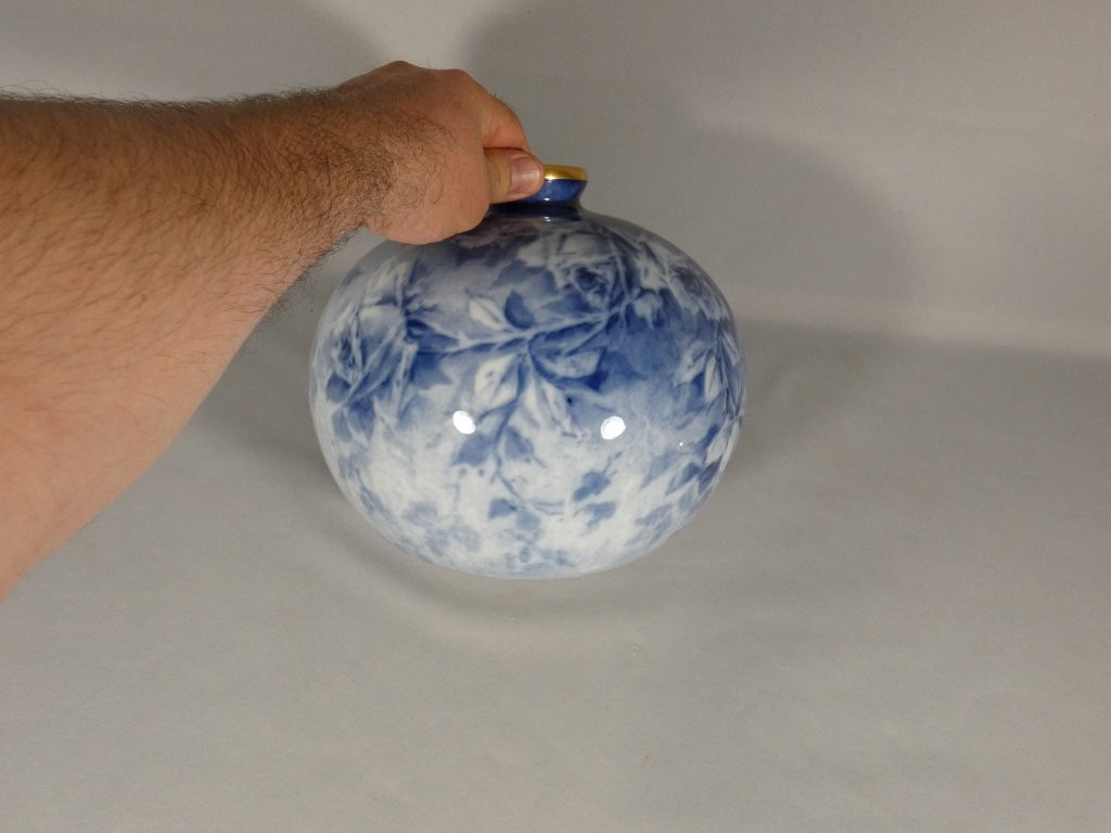 Blue Roses, Limoges Porcelain Ball Vase Painted By Marcadet-photo-4