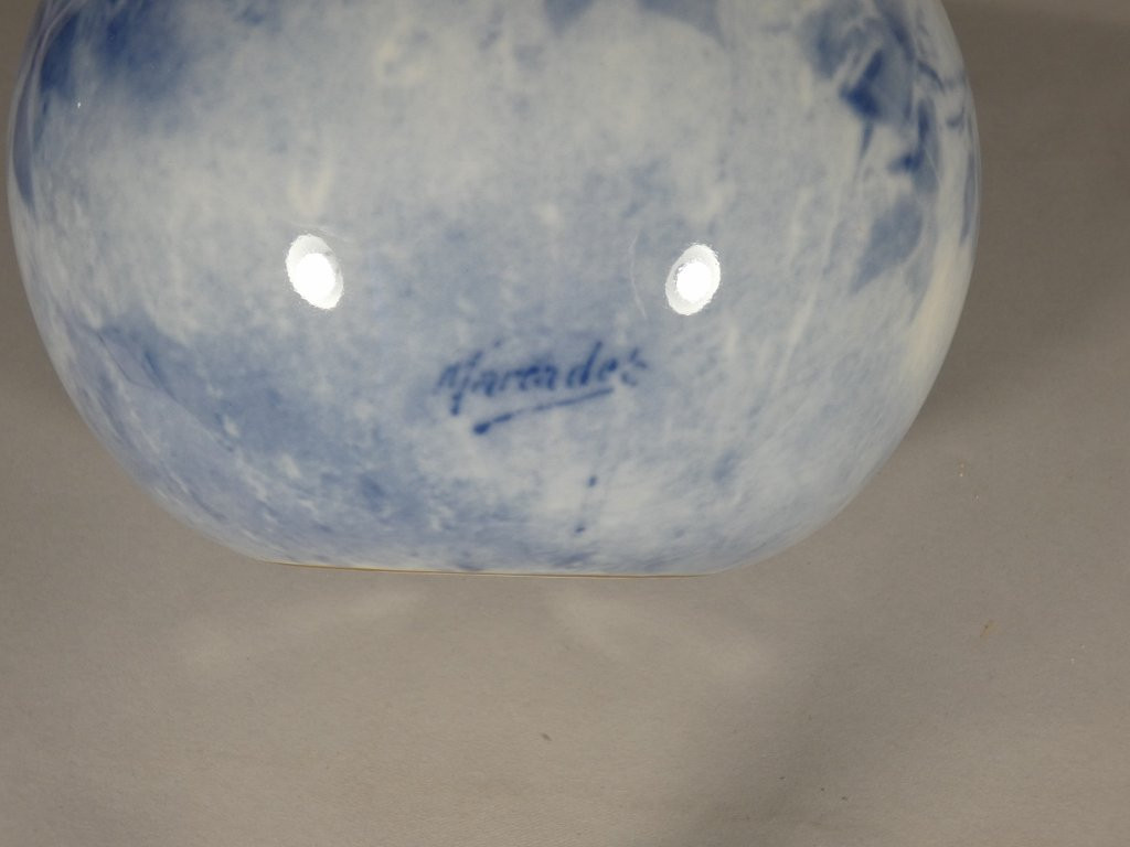 Blue Roses, Limoges Porcelain Ball Vase Painted By Marcadet-photo-3