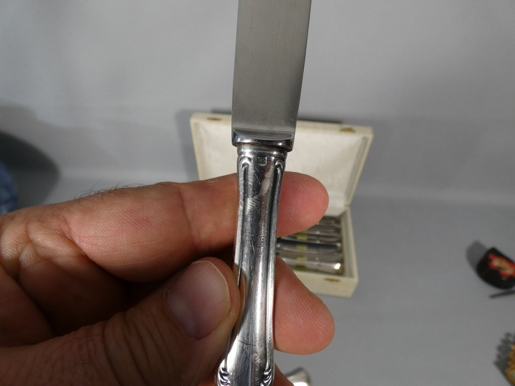 24 couteaux de style Régence en métal argenté, époque XX ème-photo-1