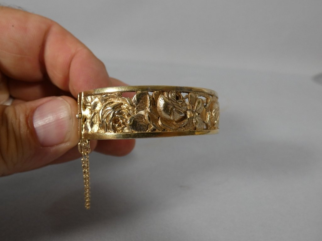 Bracelet aux roses en métal doré, époque 1960-photo-3