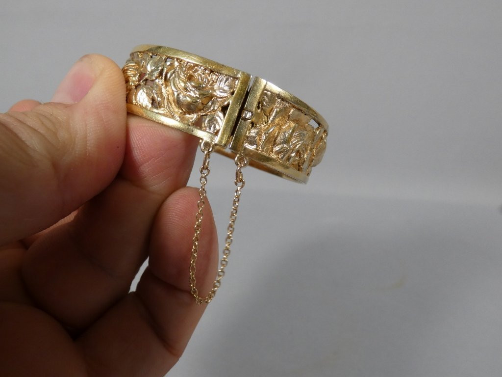 Bracelet aux roses en métal doré, époque 1960-photo-3