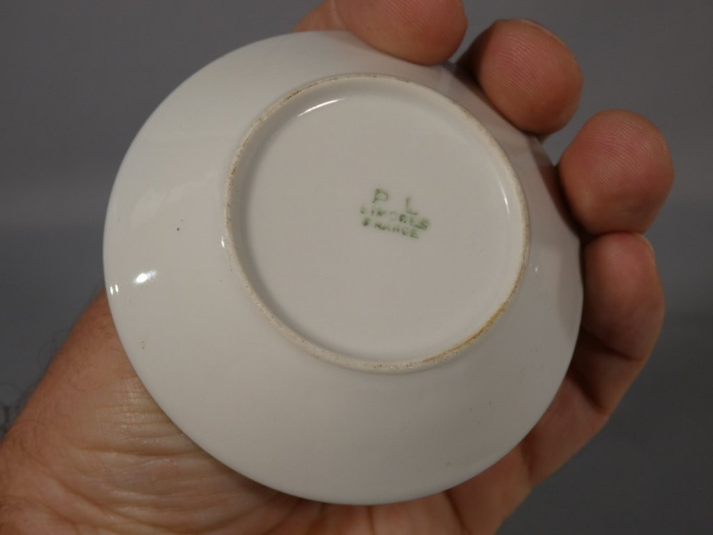 Gold Inlay, Limoges Porcelain Collector's Cup-photo-3