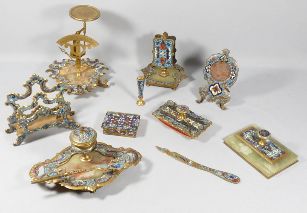 Nécessaire de bureau Napoléon III en bronze émaillé et onyx, 10 pièces, époque XIX ème