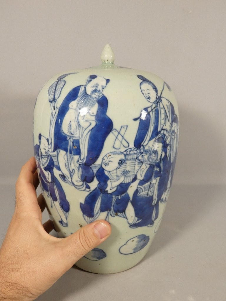 China 19th Century, Celadon Covered Jar And Blue Ceramic Figures-photo-1
