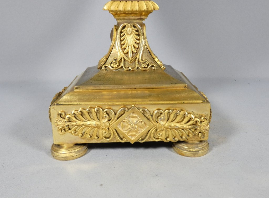Pendule Empire en bronze doré forme vase ou écusson, Verdier Isle St Louis, époque 1810-1815-photo-2