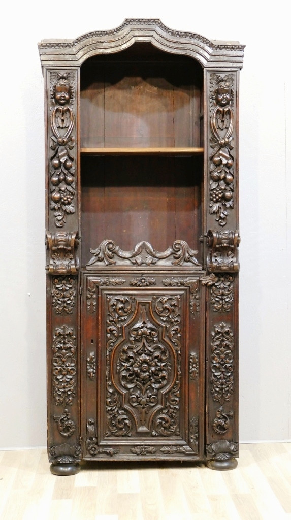 Walnut Bookcase Buffet, 18th Century Woodwork, Italy, Cherubs, Acanthus...